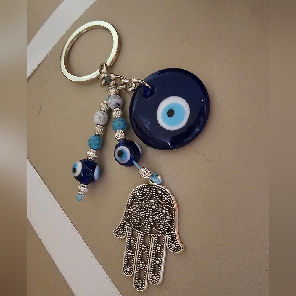 Hamsa Hand Blue Glass Evil Eye Keychain Purse Charm Spirituality Protection NWOT - Picture 5 of 5